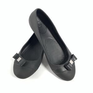 Crocs Gianna Bow Toe Slip On Comfort Waterproof Ballet Flats Size 7 Womens Black